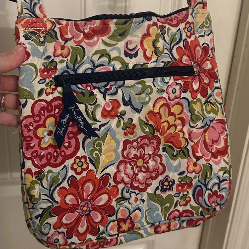 Vera Bradley crossbody Floral pink/red/blue/green purse - Picture 5 of 6